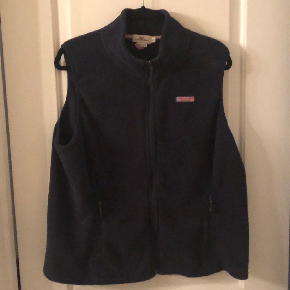 Vineyard vines fleece vest